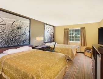 Hotel Super 8 By Wyndham 2*